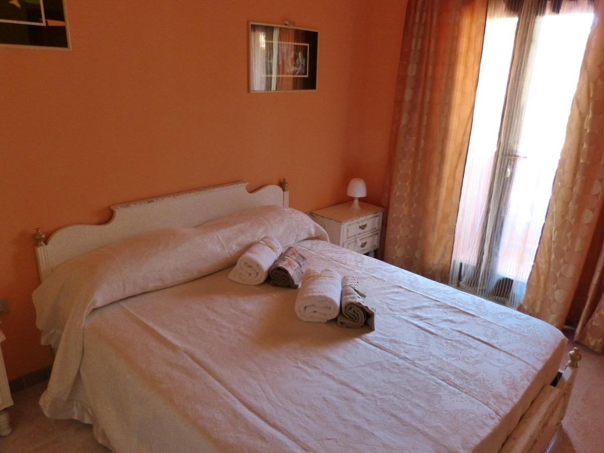 Bed and Breakfast Il Pozzo Dei Desideri Арбус Екстер'єр фото