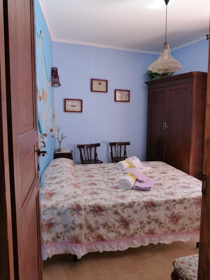 Bed and Breakfast Il Pozzo Dei Desideri Арбус Екстер'єр фото