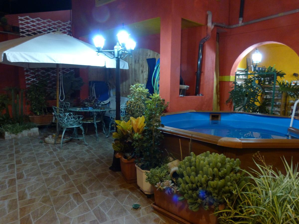 Bed and Breakfast Il Pozzo Dei Desideri Арбус Екстер'єр фото